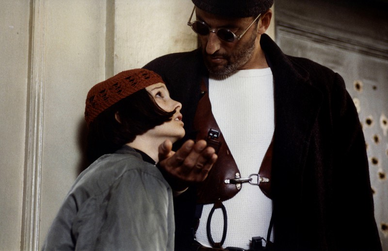Szene aus Leon der Profi: Jean Reno und Natalie Portman auf der Flucht
