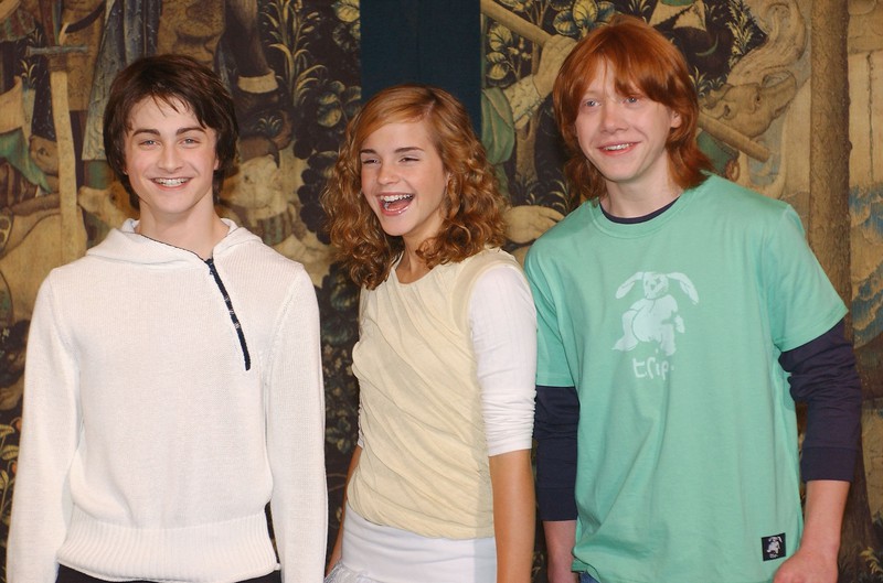 Daniel Radcliffe, Rupert Grint und Emma Watson spielen Harry, Ron und Hermine. Wie gut kennst du ihre Bücher und Filme?