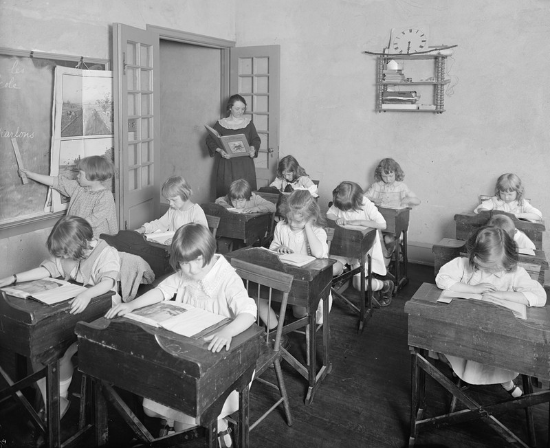Nicht jeder durfte vor 100 Jahren eine Schule besuchen.