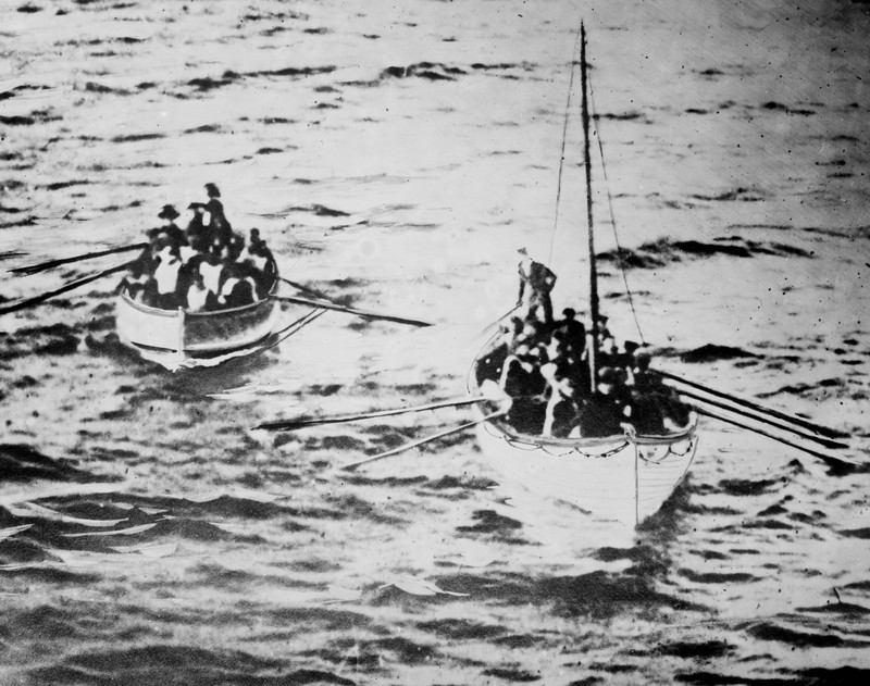 Als der Notruf von der Titanic bei der RMS Carpathia eintraf, nahm das Schiff sofort Kurs zum Unglücksort auf.