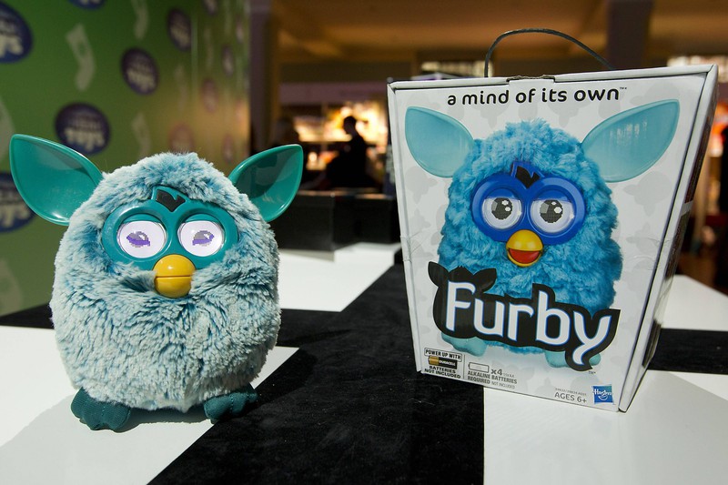 Viele können sich noch an "Furby" erinnern und haben bestimmt noch ein Exemplar im Schrank