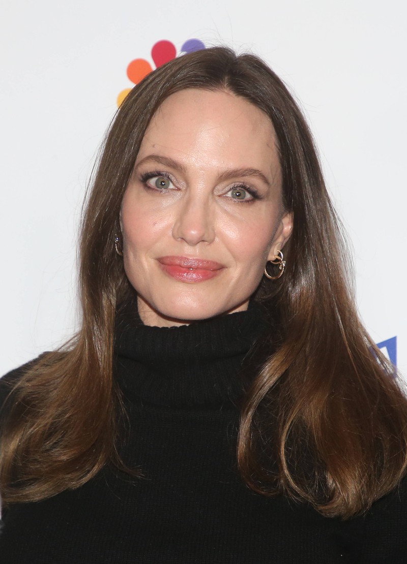 Angelina Jolie bezaubert uns heute noch mit ihrem strahlenden Auftreten.