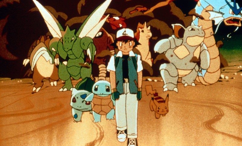 Ash und viele seiner Pokémon.