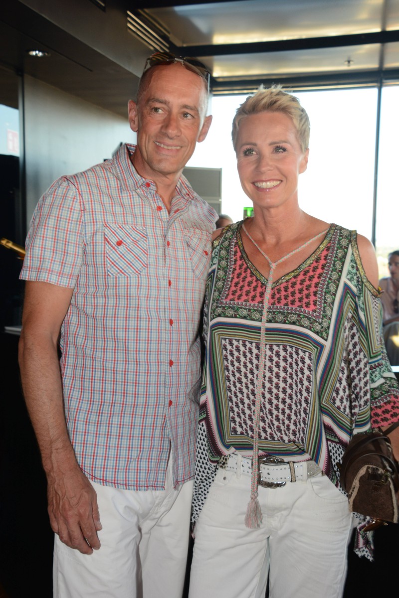 Auf dem Foto ist Sonja Zietlow mit ihrem Mann Jens Oliver Haas zu sehen.