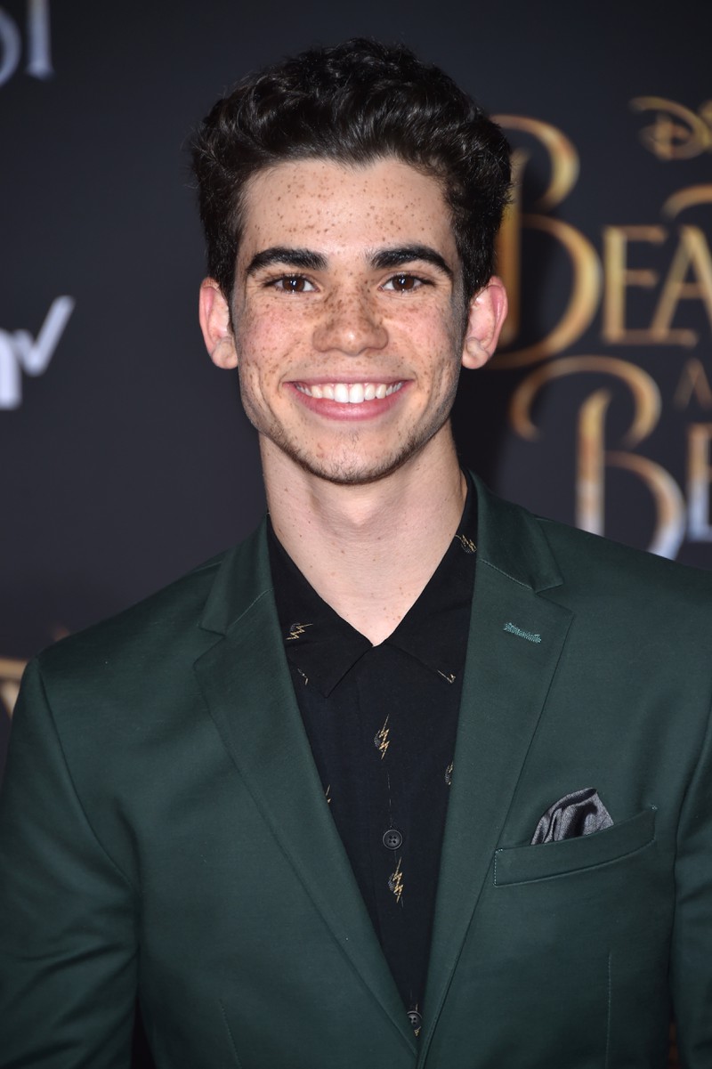 Cameron Boyce ist im Juli 2019 mit nur 20 Jahren aufgrund eines Anfalls gestorben.