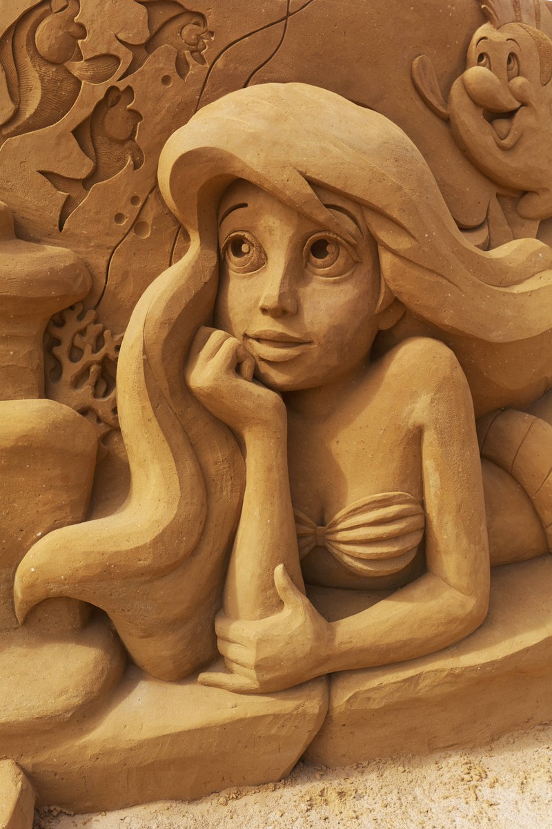 Das Märchen von Arielle ist im Original gruselig, während die Disney Version nett ist.