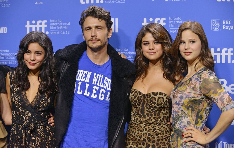 Hier küssten sich Vanessa Hudgens und James Franco, aber Vanessa genoss den Kuss mit Kollegin Ashley Benson mehr.