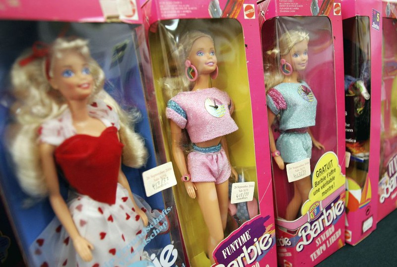Barbie-Puppen in ihrer Verpackung
