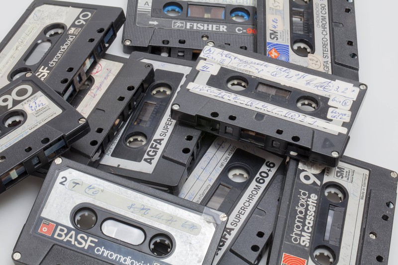 An die Kassetten können sich alle erinnern, die in den 90er Jahren aufgewachsen sind