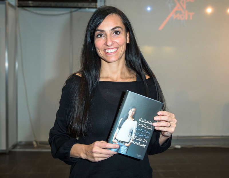 Diplom-Pädagogin Katharina Saalfrank auf der Leipziger Buchmesse mit ihrem Buch