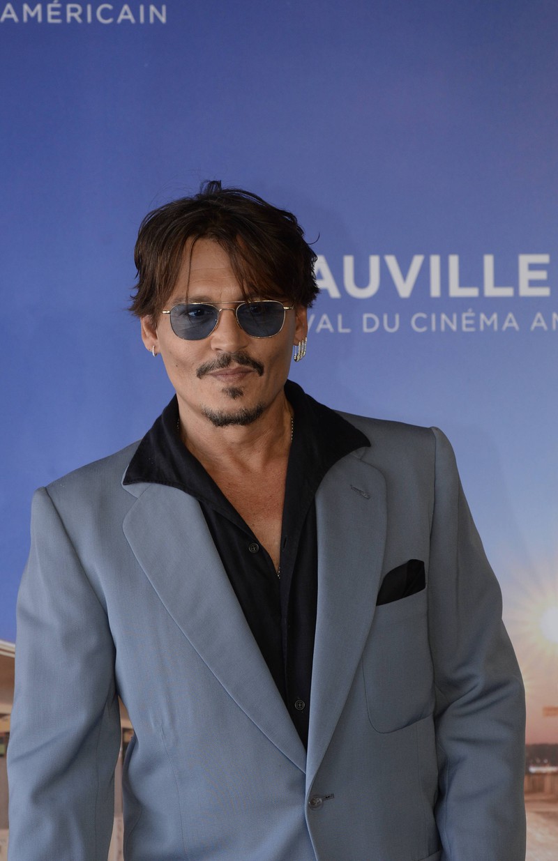 Johnny Depp hat wohl adlige Vorfahren und zwar die Queen höchstpersönlich.