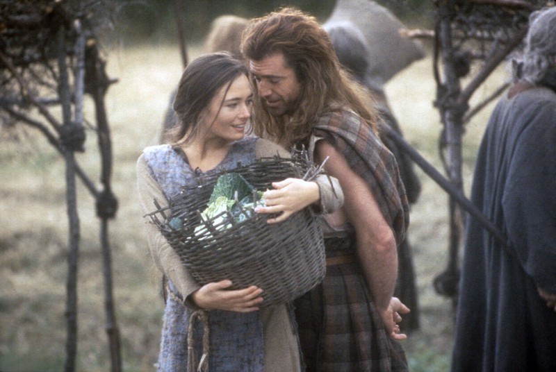 In Braveheart trägt William Wallace einen Kilt, obwohl es den in 1200 noch nicht gab.