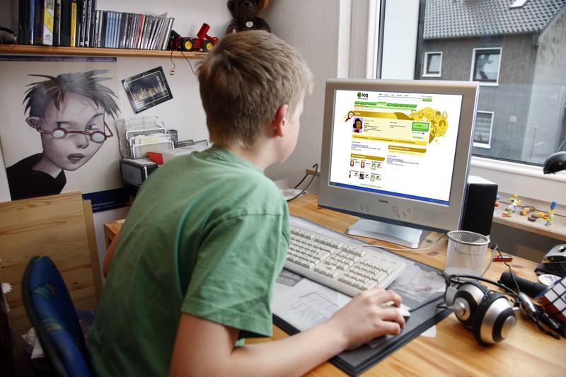 2010 hat man sich noch über ICQ verständigt, heute ist es out.