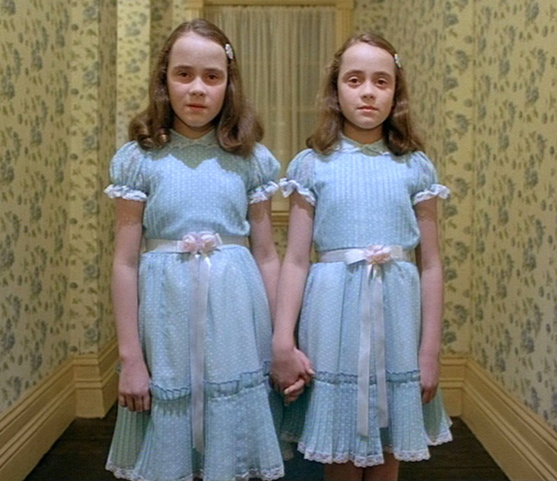 Lisa Burns und Louise Burns gaben mit gerade einmal 12 Jahren in „Shining" ihr Filmdebüt