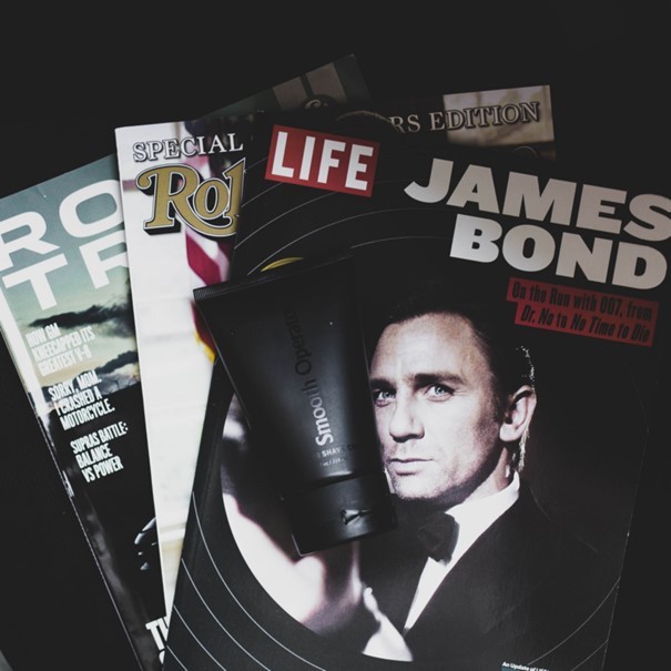 James Bond hat sich als echte Institution im Genre Agenten-Thriller etabliert. Sowohl Kulissen als auch Darsteller sorgen für echte Film-Leckerbissen