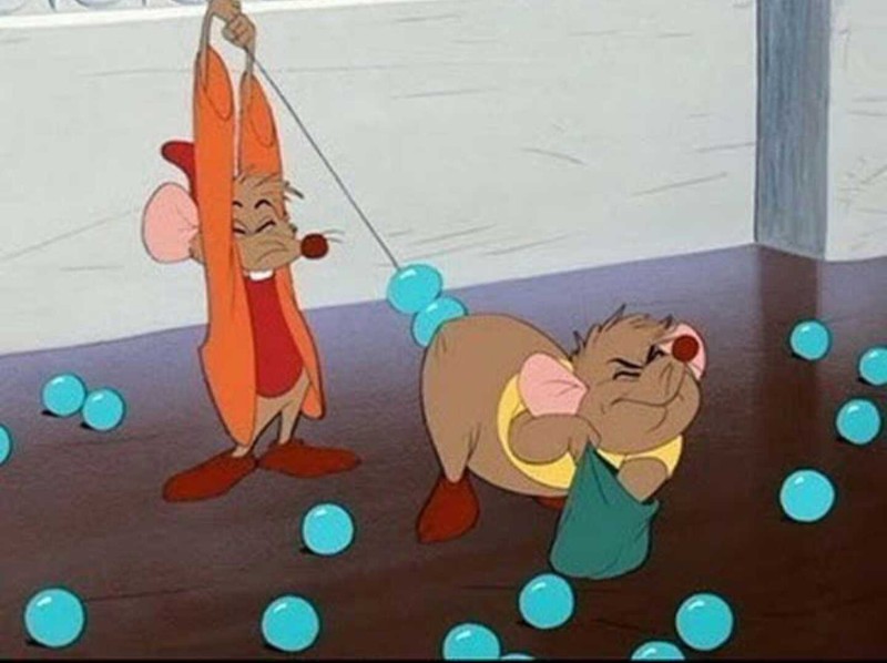 Die Mäuse in Cinderella sehen hier etwas zweideutig aus.
