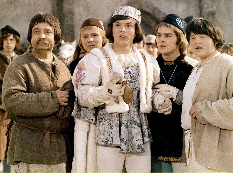 Im Film bestand der Cast aus ganz unterschiedlichen Menschen, die alle einer anderen Nation angehörten