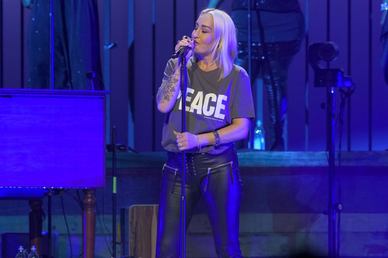 Die Sängerin Sarah Connor brach mit ihrem Song „Vincent“ ein gesellschaftliches Tabu