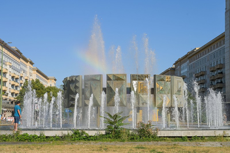 Der Strausberger Platz repräsentiert erneut sozialistische Architektur.