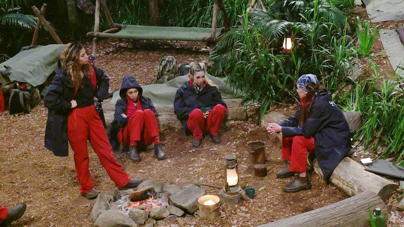 Im australischen Dschungel herrschen strenge Regeln, an die sich die Promis halten müssen.