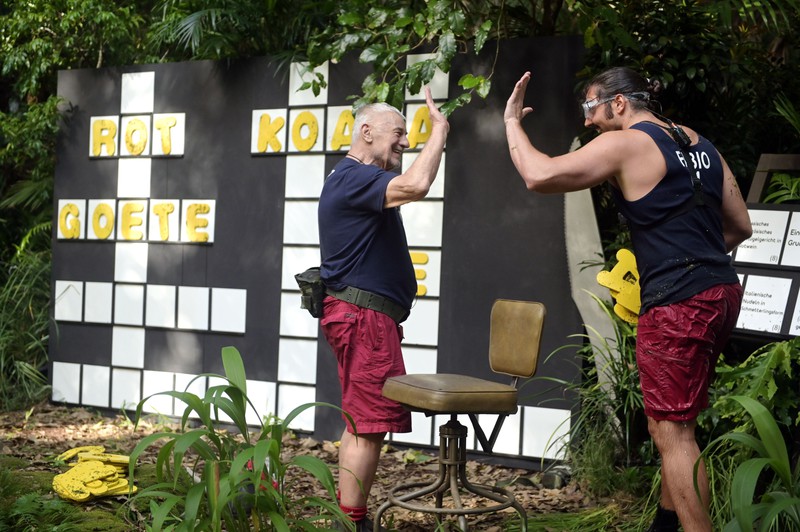 Fabio Knez und Heinz Hoenig dürfen gemeinsam eine Challenge bestreiten.