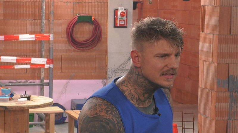 Paco Herb eckt mit seinen PBB-Mitstreiter*innen an.
