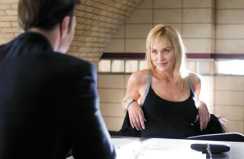 In den 80er und 90er Jahren gab es viele erfolgreiche Erotik-Thriller. Die sind besonders beliebt: