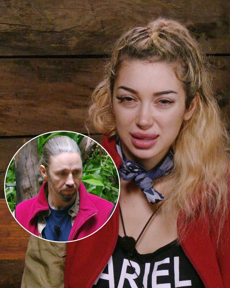 Ariel hakt bei Gil weiter nach. Wieso ist er immer noch im Camp?