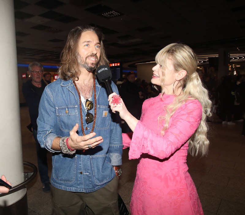 Gil Ofarim entschuldigt sich öffentlich im Fernsehen.